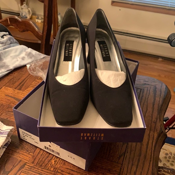 Stuart Weitzman Shoes - Stuart Weitzman pumps 👠 9.5
